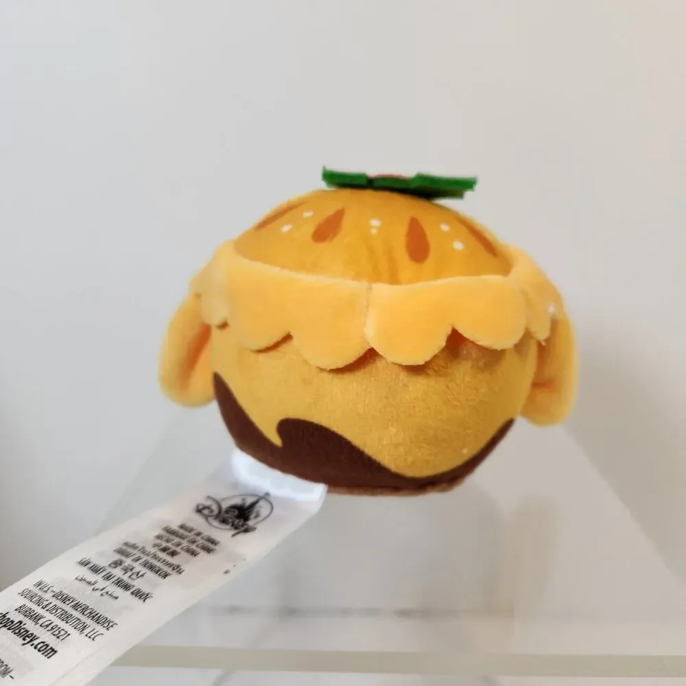 Disney Munchlings Festive Fare DUG Beef and Gravy Pie Plush Holiday Christmas 3